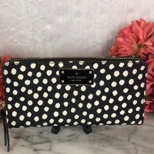 KATE SPADE black & white polka dot zip around accordion wallet wristlet